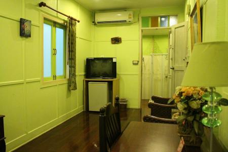 Samsen Sam Place - 58