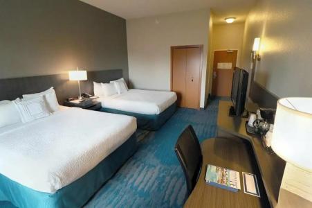 Fairfield Inn & Suites Airport - 24