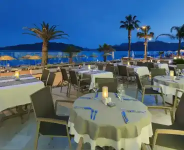 The Beachfront Adult Only 16 Plus - 41