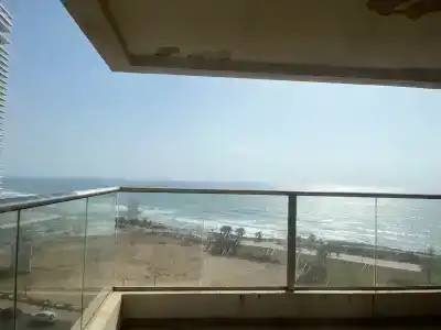 Ramada & Suites by Wyndham Netanya - 34
