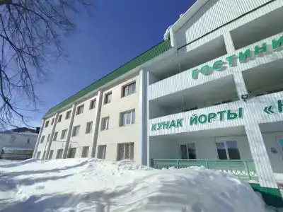 Нефтяник - 0