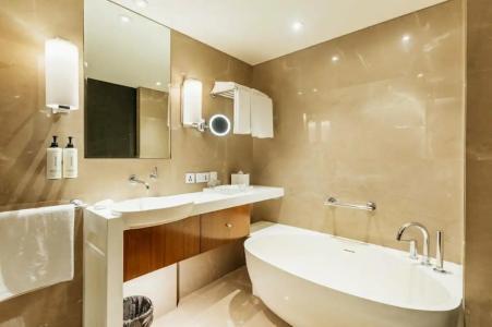 Crowne Plaza Chennai Adyar Park, An Ihg - 18