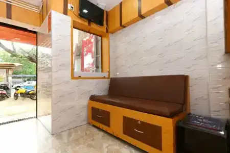 Oyo 7224 Krishna Prasad - 4