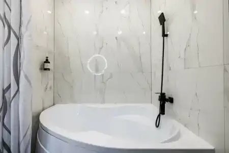 на Новомосковской, 14 - 70