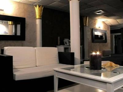 Appart-Hôtel Le Trianon - 23