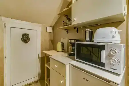 Замок на Никольской - 9