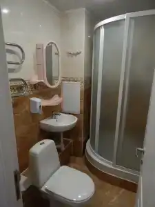 Академическая - 81