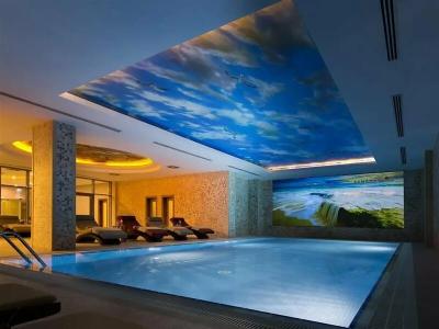 Ramada & Suites by Wyndham İstanbul Ataköy - 74