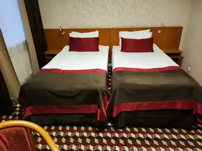 Октябрьская - 66