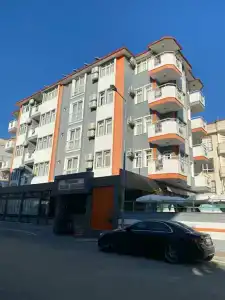 Cleopatra King Apart - 37