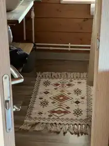 Небольшое шале с видом на озеро - 10