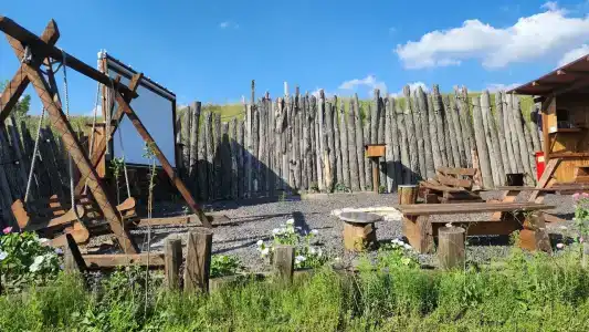 Левада - 36