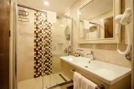 The Lumos Deluxe Resort & Spa - 28