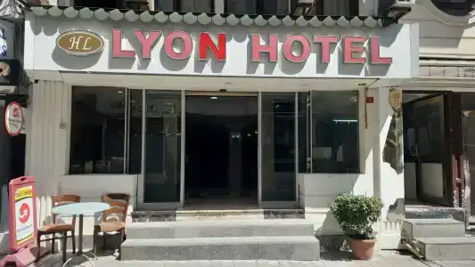 Lyon İstanbul - 0