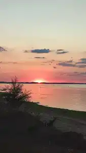 Дом рыбака у реки - 0