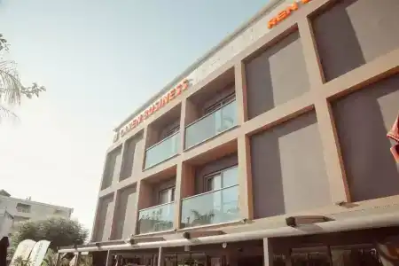 Laren Sea Side Spa - 41