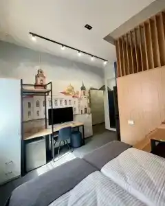 У Кремля - 14