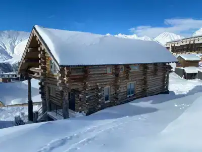 Mountain Cricket Chalets and Apartments - 4
