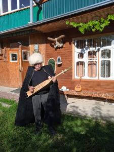 у Махача - 10