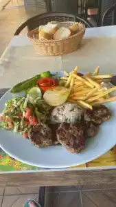 Cleopatra King Apart - 15