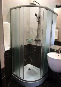 Boutique Living - 2