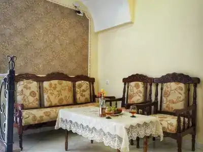 Kirch & Restaurant - 12