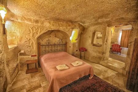 The Dorm Cave By Travellers - 24