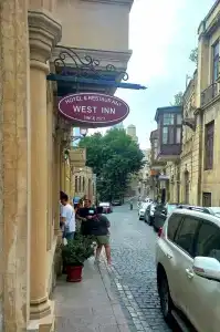 West Inn - 29