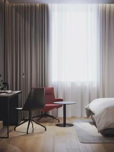 Radisson Red - 90