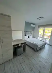 White houses - 10