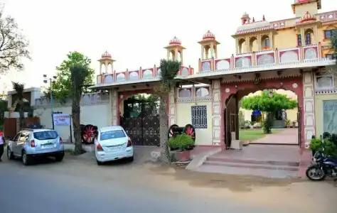 Mahal Rajwada Resort - 4