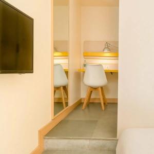 Bloomrooms @ New Delhi Railway Station - 33