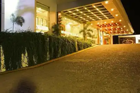 Chennai Le Palace - 3