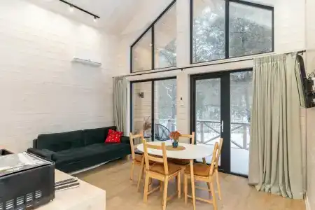 Гостевой дом Барн с видом на лес - 100