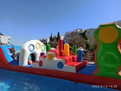 Blue Wave Suite - 97