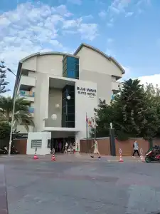 Blue Wave Suite - 85