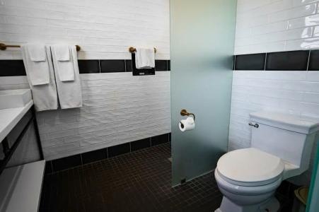 H by H Hospitality - 94