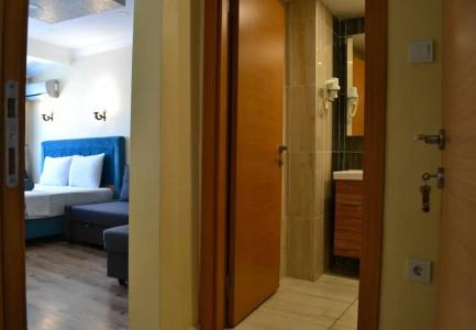 Riverland Suites - 15