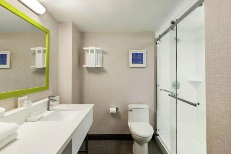Hampton Inn & Suites Fort Lauderdale Airport - 91