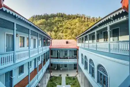 Golden Tulip Borjomi - 0