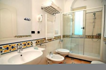 Bellevue Suite - 75