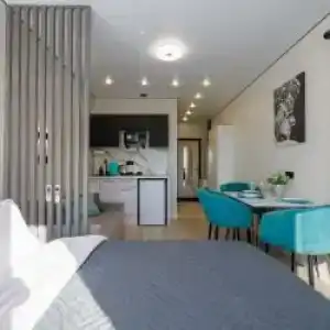 на Новомосковской, 14 - 84