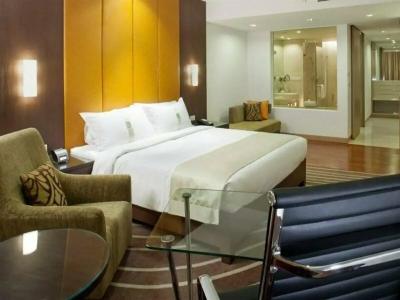 Holiday Inn Mumbai International Airport, An Ihg - 38