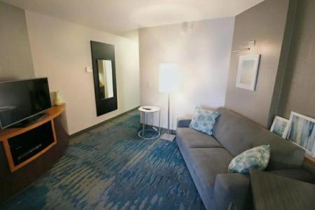 Fairfield Inn & Suites Airport - 16