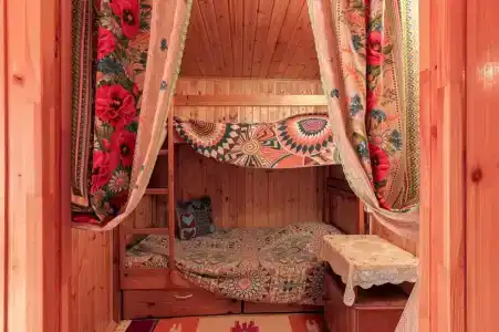 Монастырская изба - 6