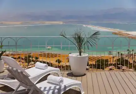 Daniel Dead Sea - 24