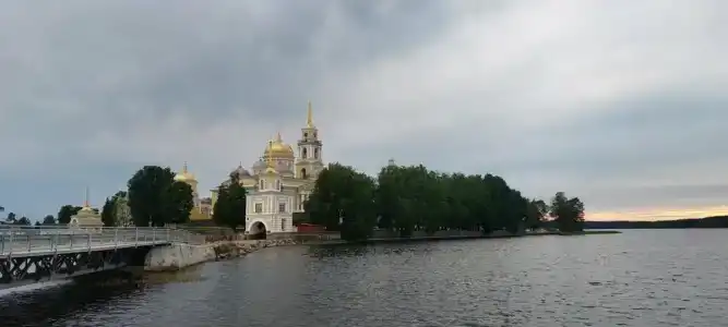 Монастырская гостиница - 7