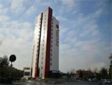 Ramada & Suites by Wyndham İstanbul Ataköy - 17