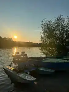 У озера - 3