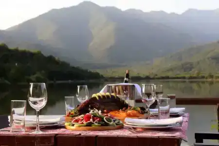 Курортный отель Kvareli Lake Resort - 8